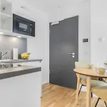 Cruwzo I Towers - Design Apartamento