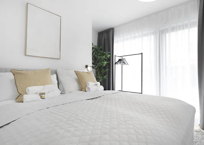 Cruwzo I Towers - Design * Regensburg